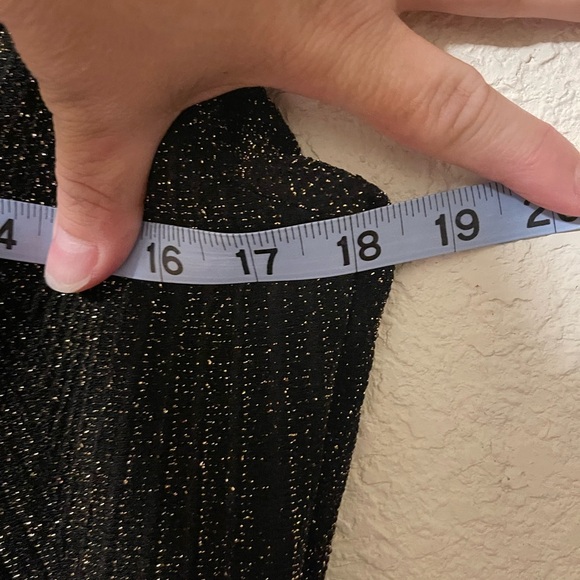 Alexia Admor Black and Gold Long Sleeve Dress - Picture 6 of 8